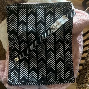 Sarah Wells Pumparoo Wet/Dry Bag for Breast Pump Parts (Black & White)